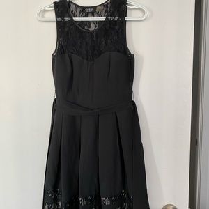 Lace detail dress